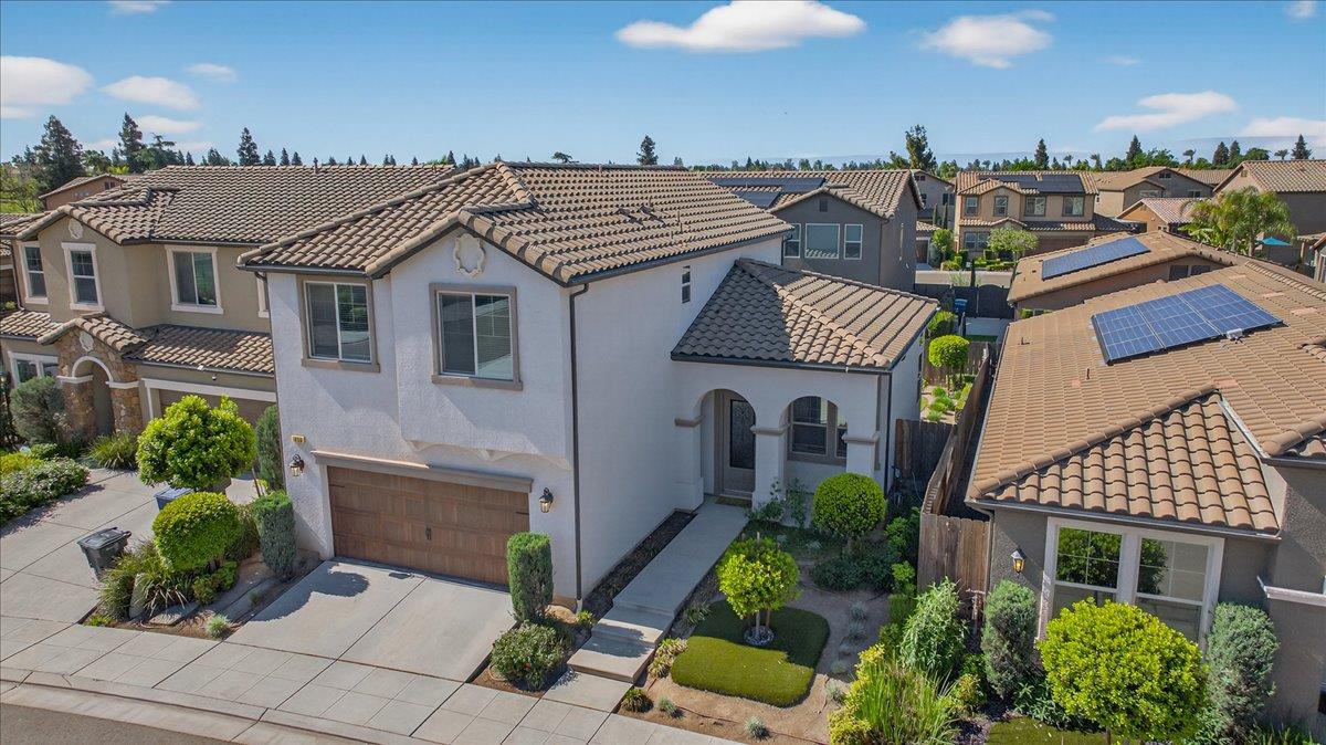 Single Family in Fresno - photo 3