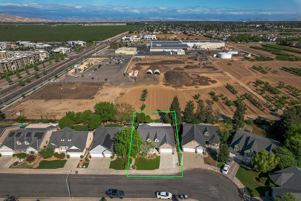 8894 N Winery Avenue, Fresno, CA, 93720