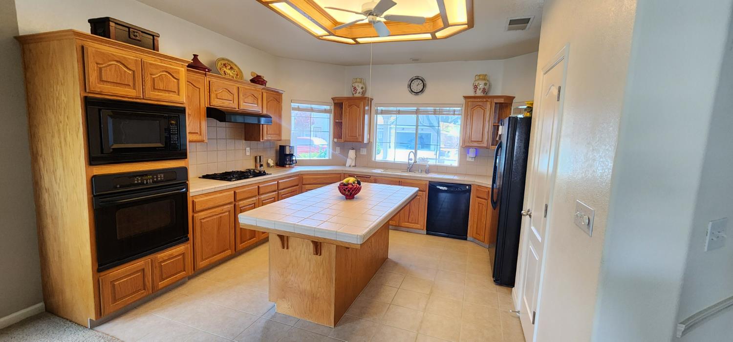 6654 E Liberty Avenue E, Fresno, CA, 93727