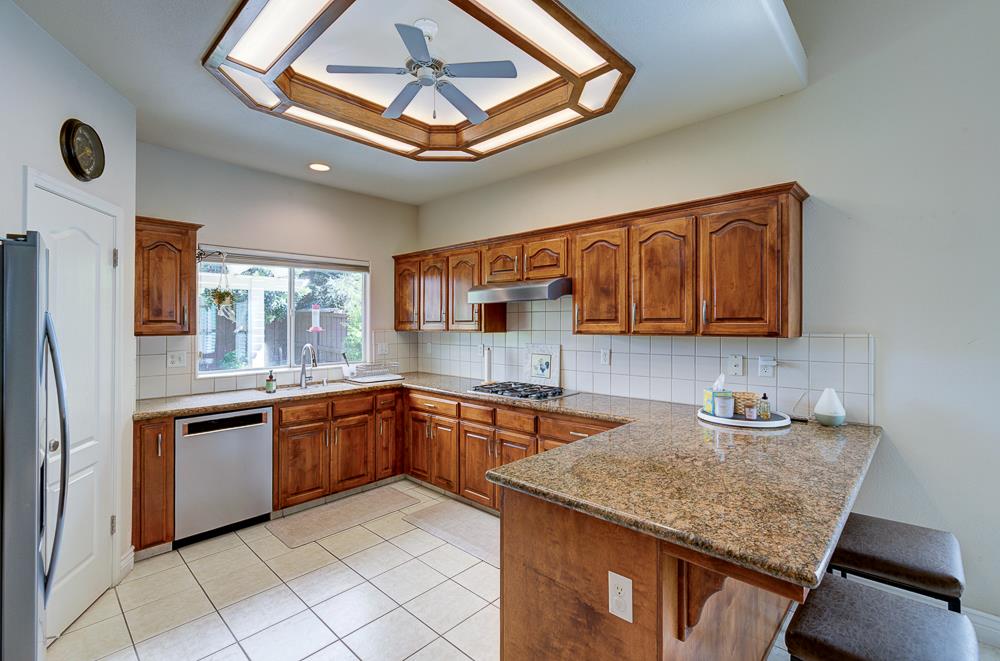 8894 N Winery Avenue, Fresno, CA, 93720