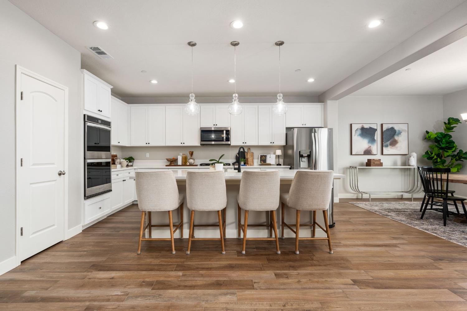 3428 N Crenshaw, Visalia, CA, 93291