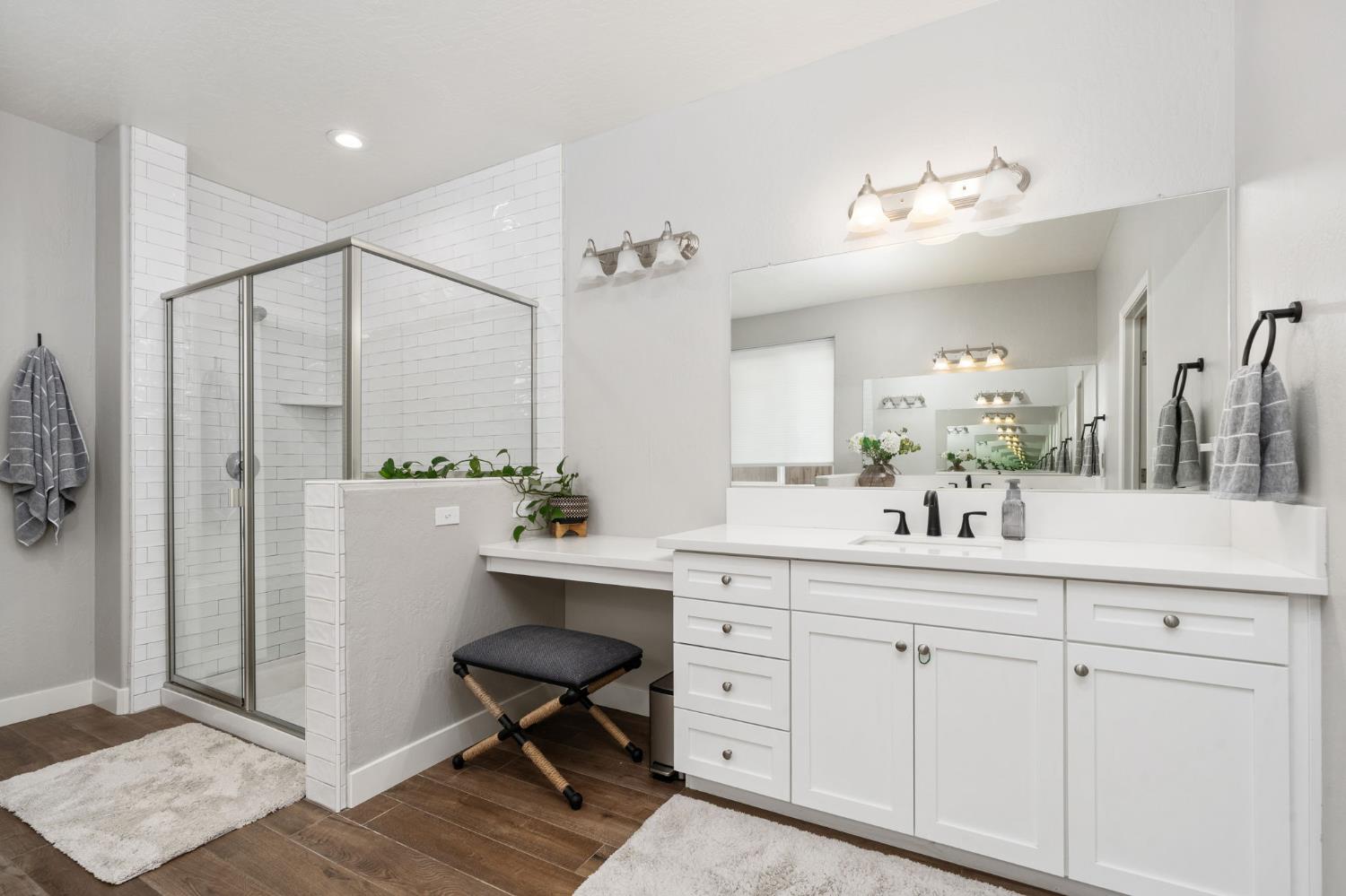 3428 N Crenshaw, Visalia, CA, 93291