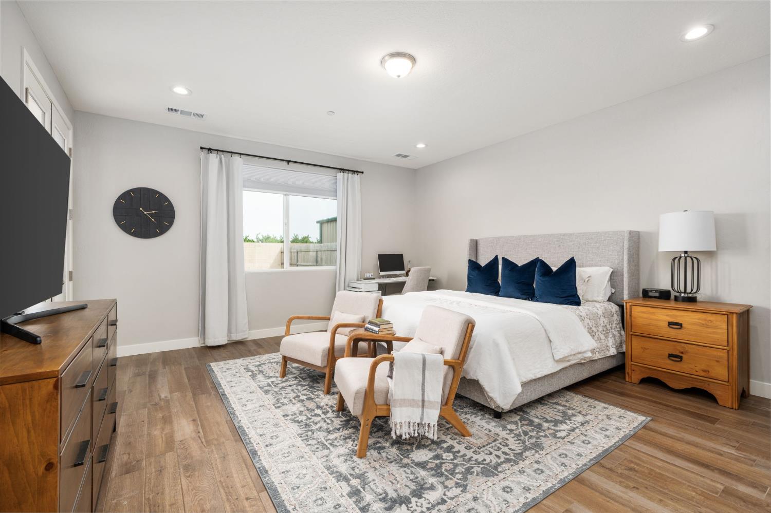 3428 N Crenshaw, Visalia, CA, 93291