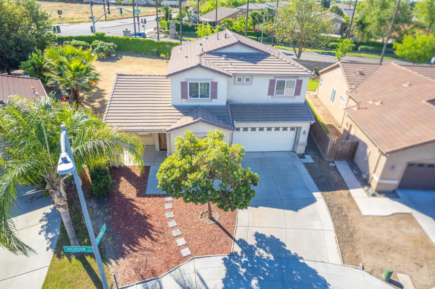 Single Family in Fresno - photo 2