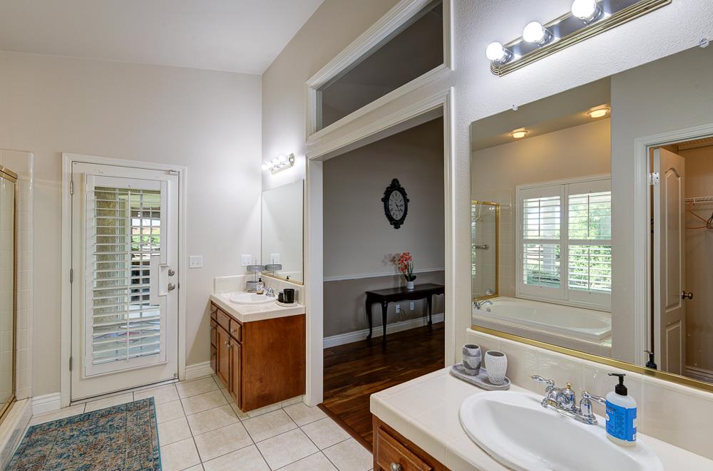 8894 N Winery Avenue, Fresno, CA, 93720