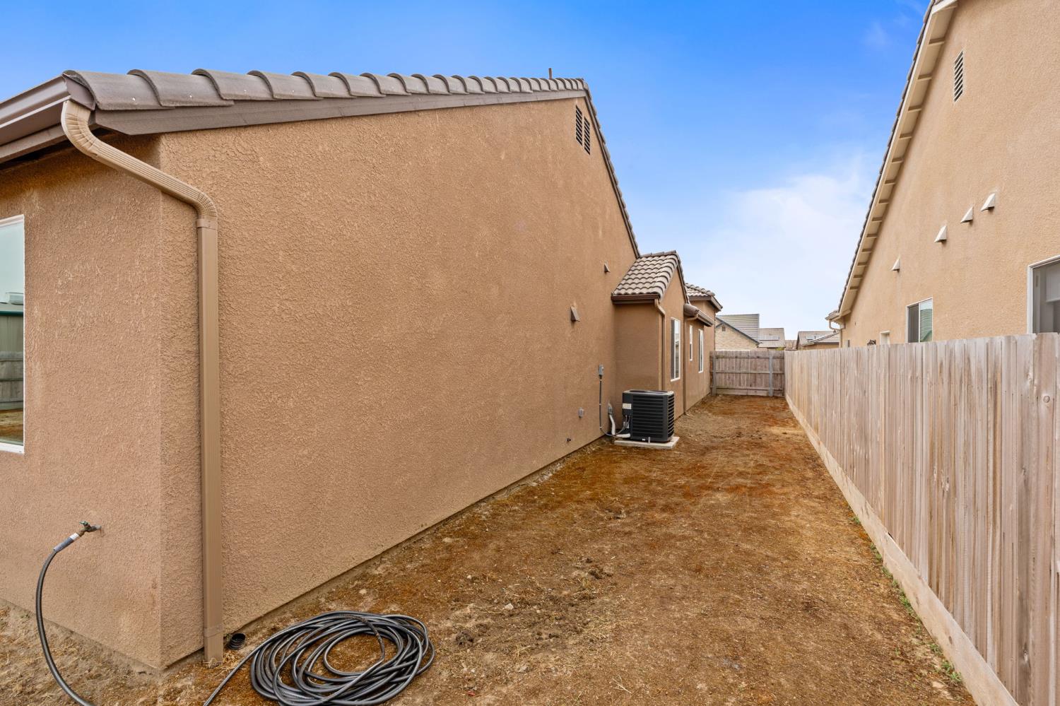 3428 N Crenshaw, Visalia, CA, 93291