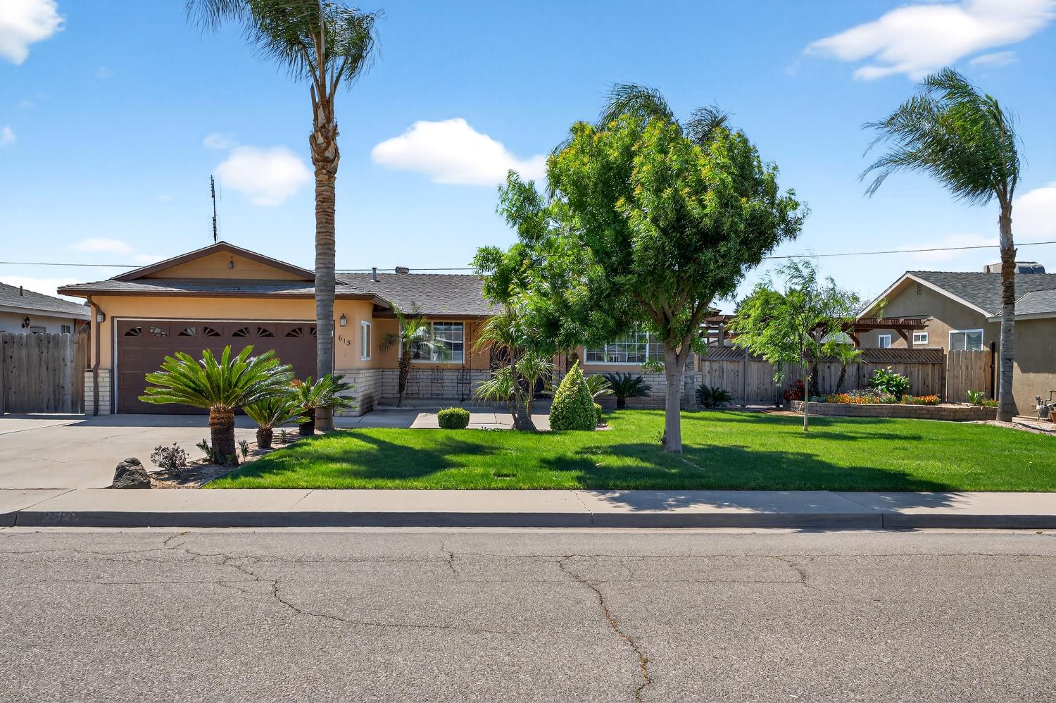 Single Family in Lemoore - photo 3
