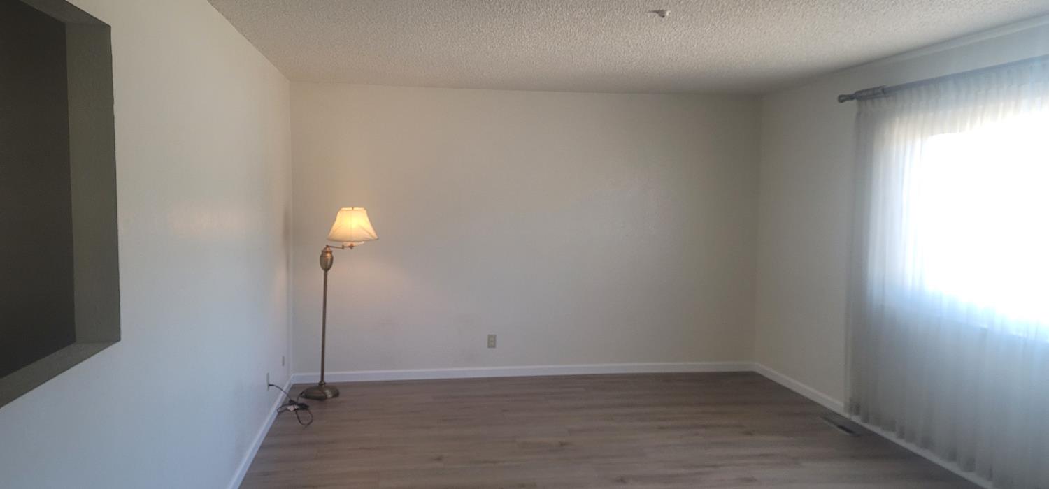 Single Family in Fresno - photo 3