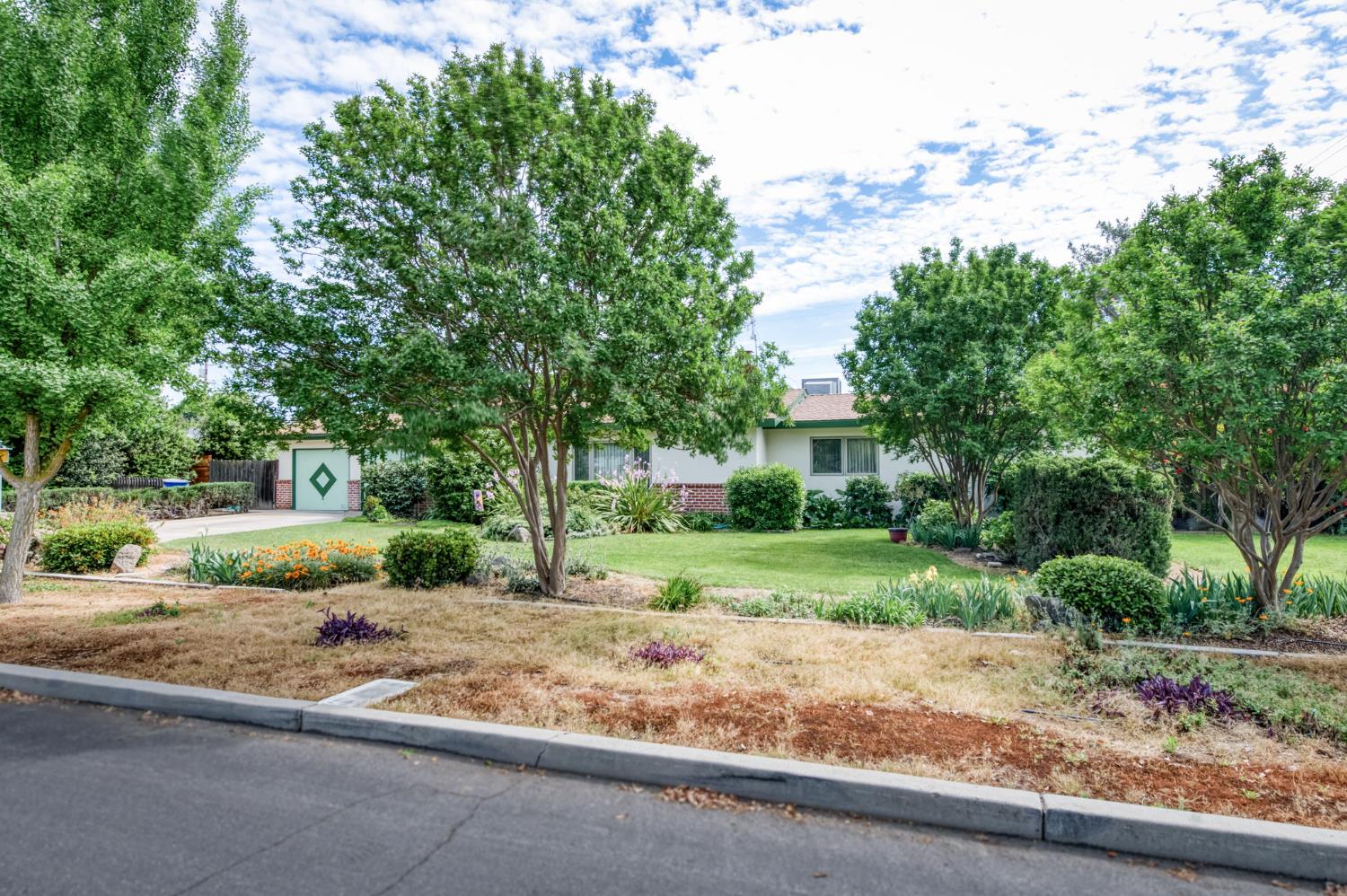 Single Family in Fresno - photo 3