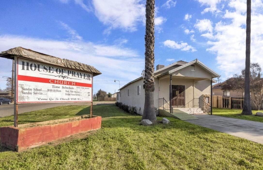 260 Lod Angeles N, Tulare, CA, 93274