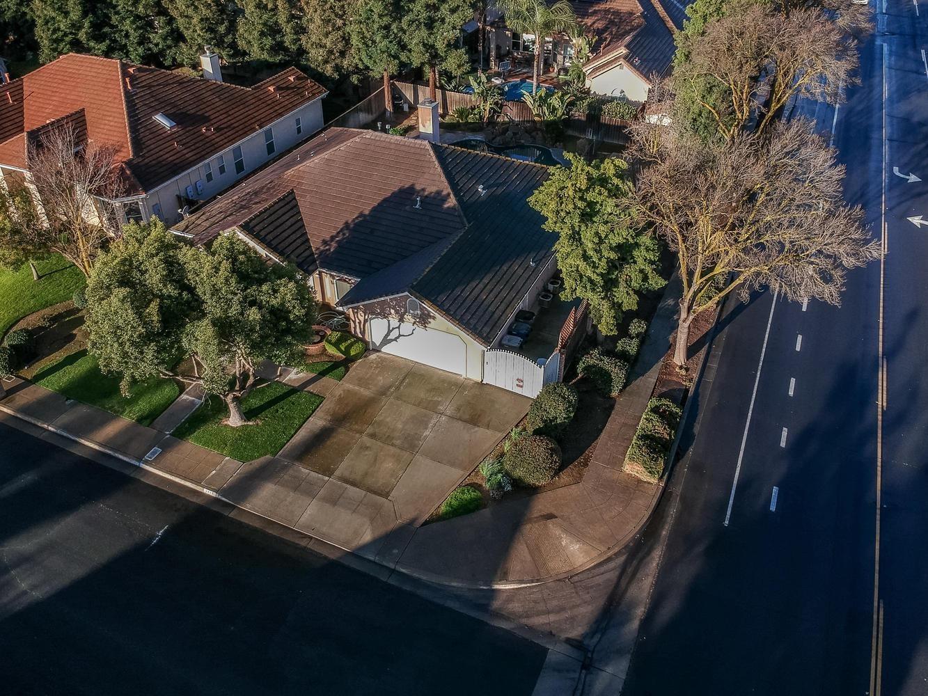 Single Family in Fresno - photo 3
