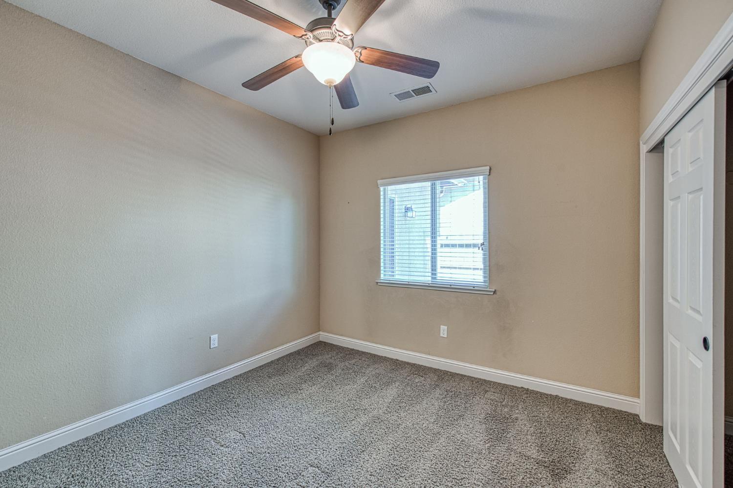 2952 25th Avenue, Kingsburg, CA, 93631