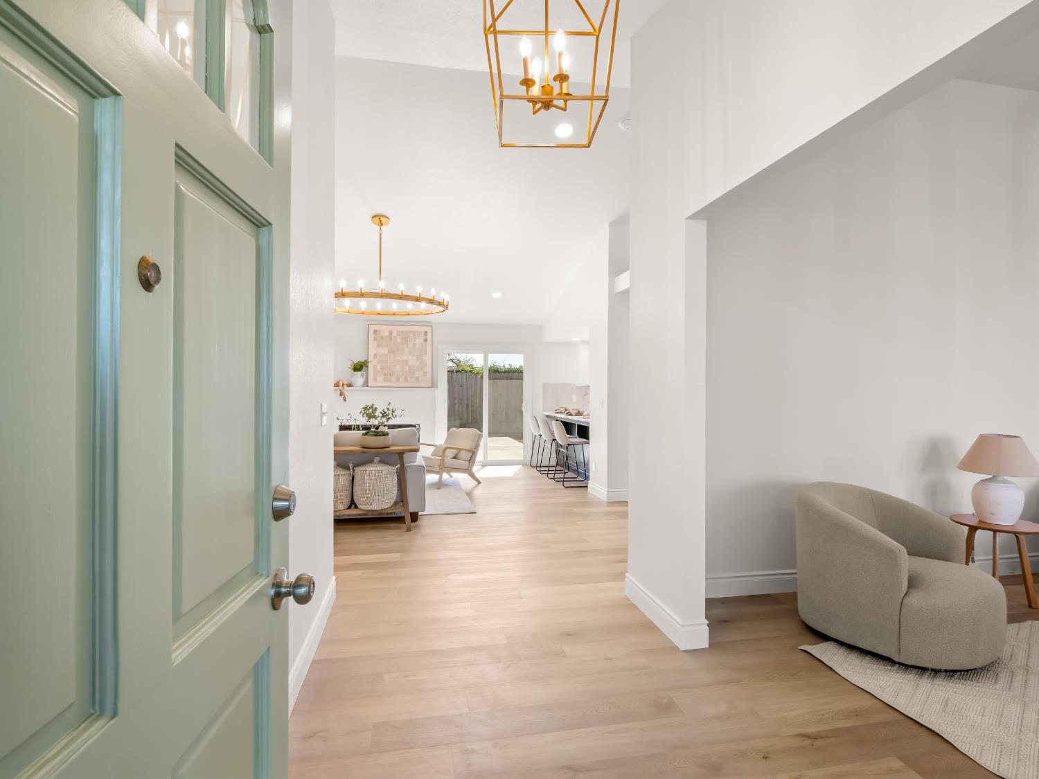 1115 W Minarets Avenue, Fresno, CA, 93650