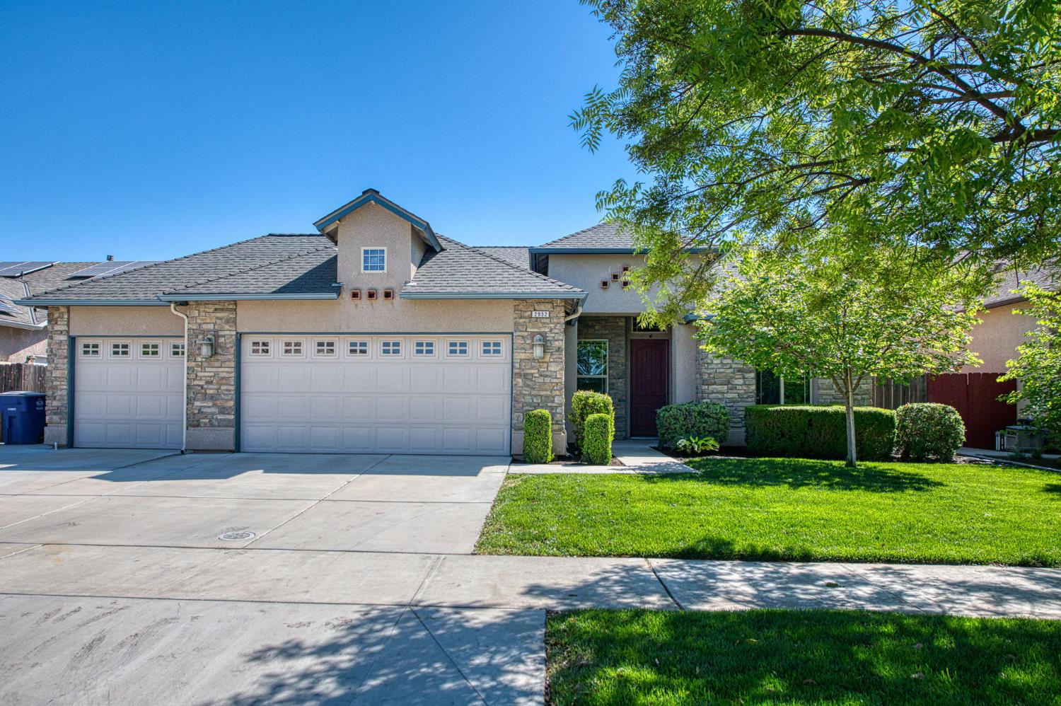 2952 25th Avenue, Kingsburg, CA, 93631