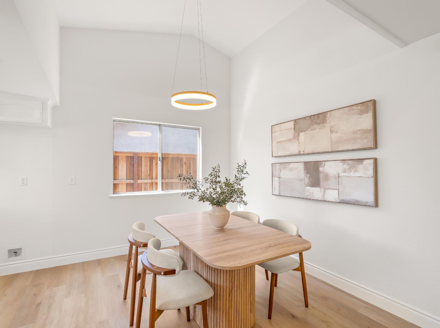 1115 W Minarets Avenue, Fresno, CA, 93650