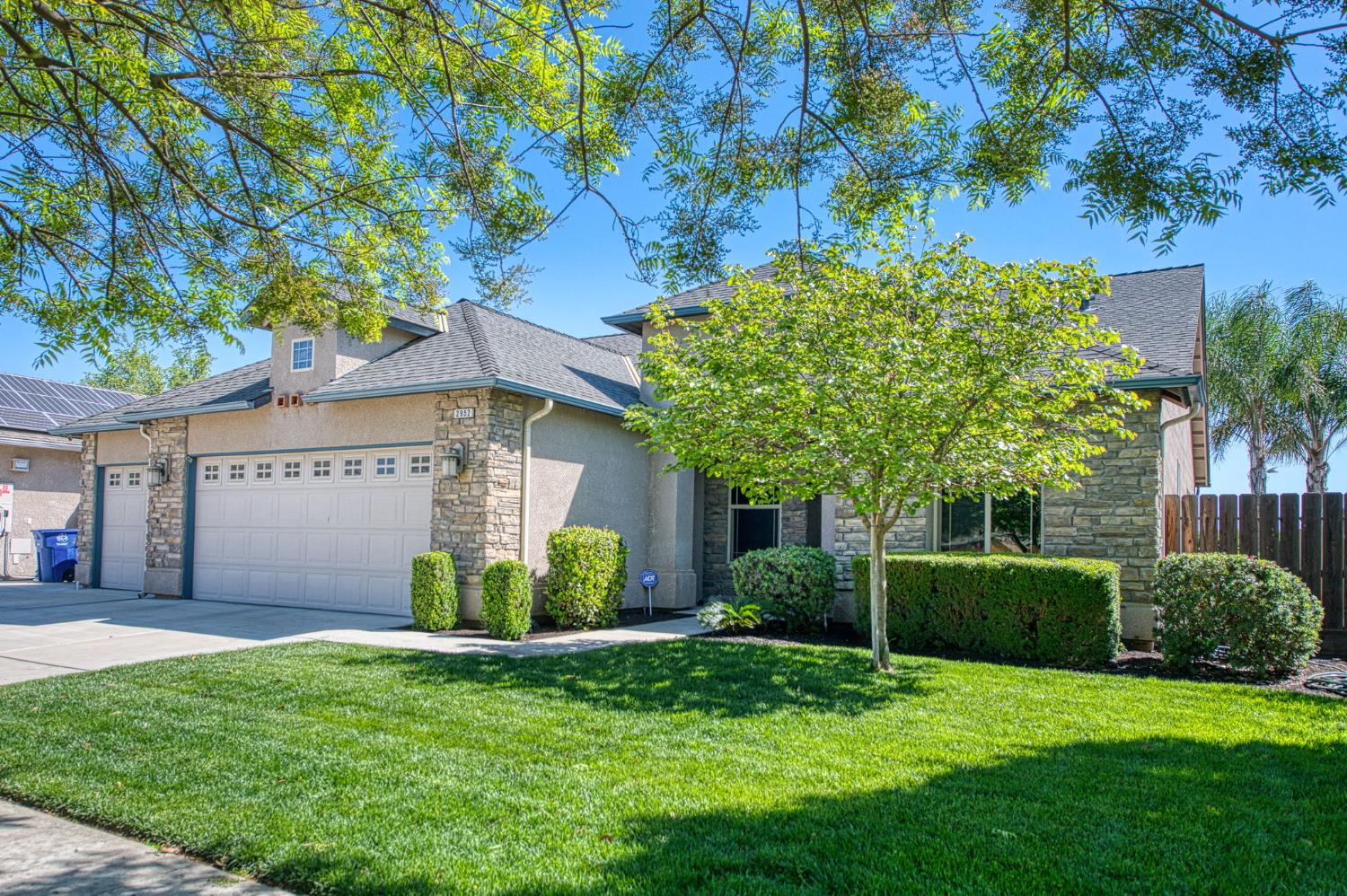 2952 25th Avenue, Kingsburg, CA, 93631