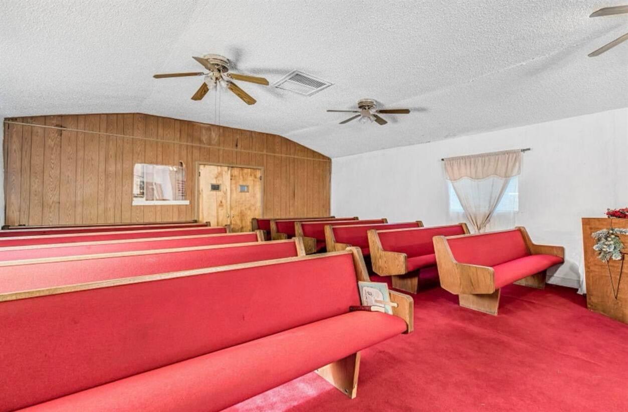 260 Lod Angeles N, Tulare, CA, 93274