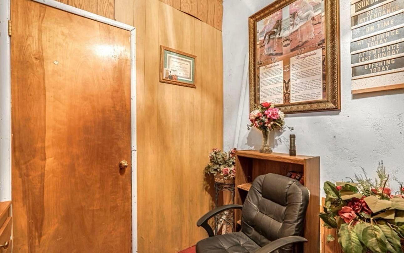 260 Lod Angeles N, Tulare, CA, 93274