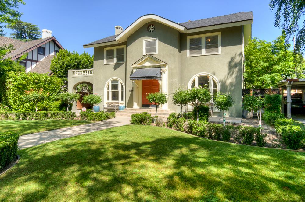Single Family in Fresno - photo 2