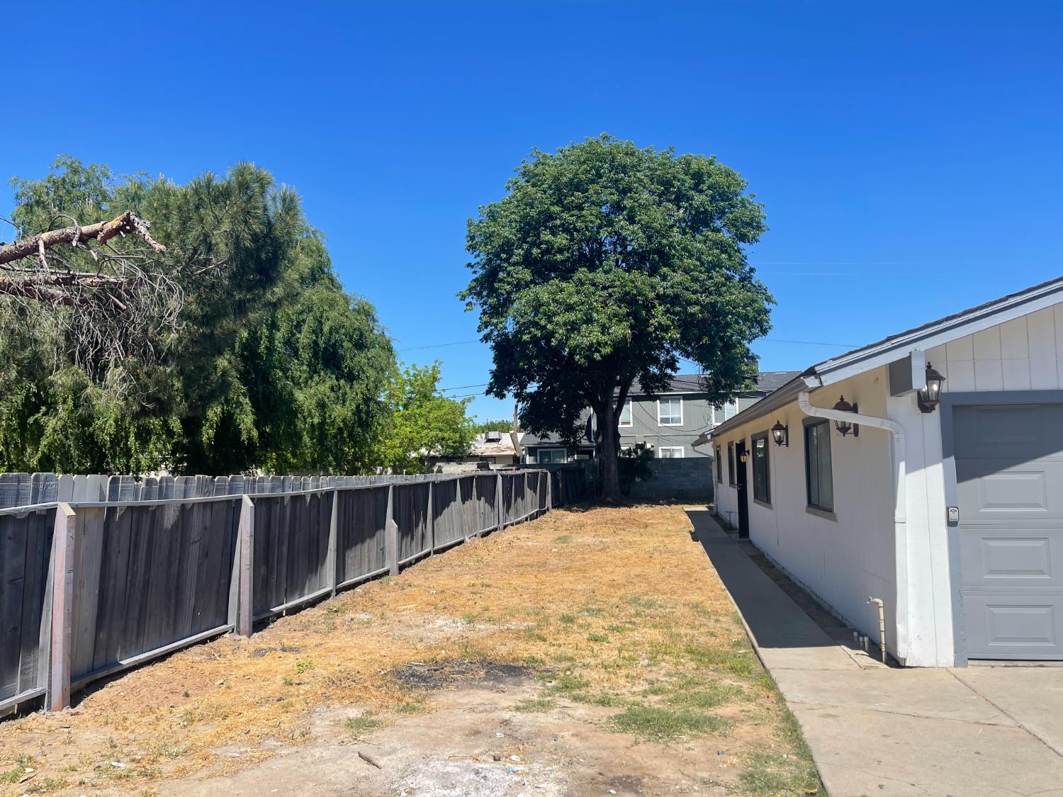 2626 W Garland Avenue, Fresno, CA, 93705