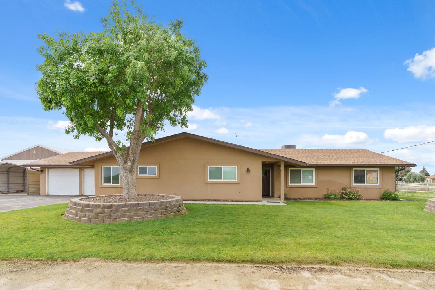 Single Family in Madera - photo 2