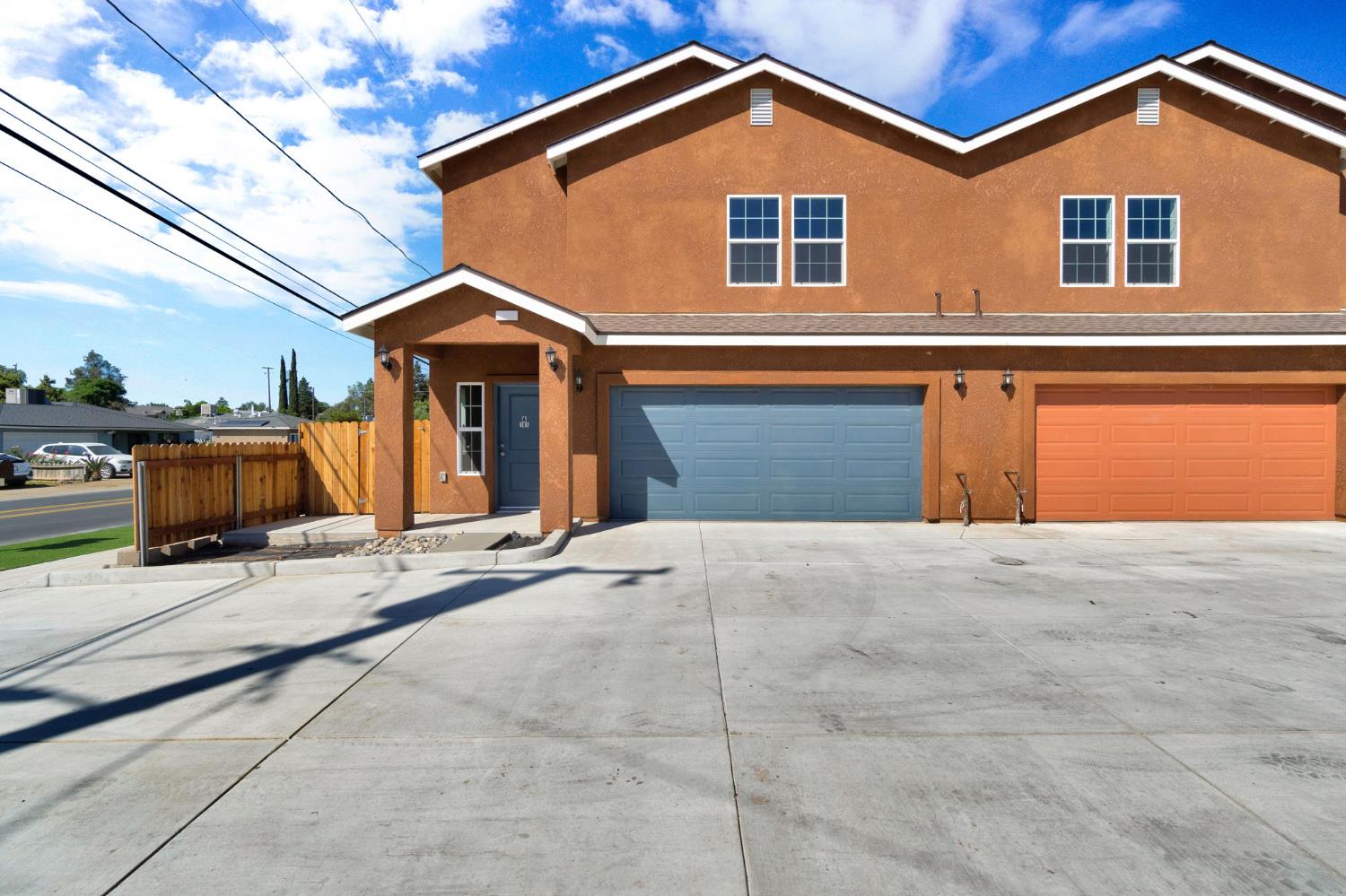 Triplex in Fresno - photo 3