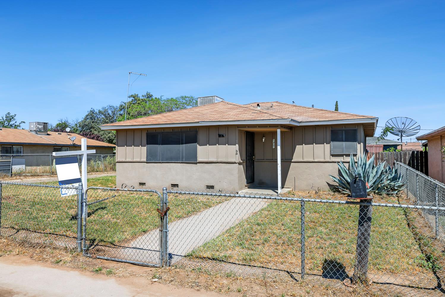 1407 E Church Avenue, Fresno, CA, 93706
