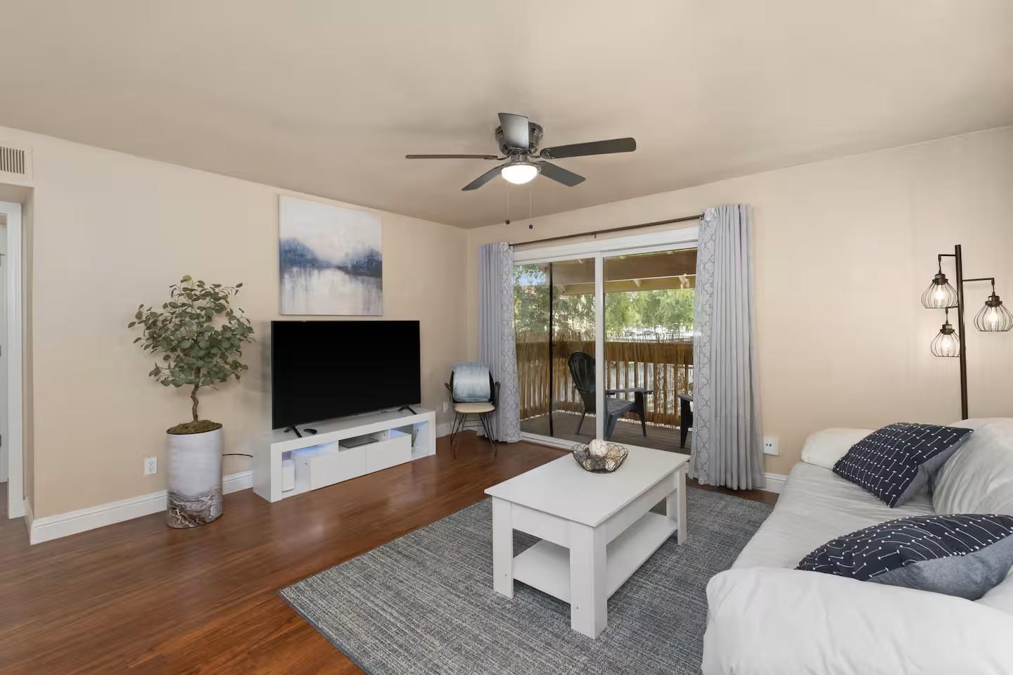 2881 Huntington Boulevard UNIT&nbsp;225, Fresno, CA, 93721