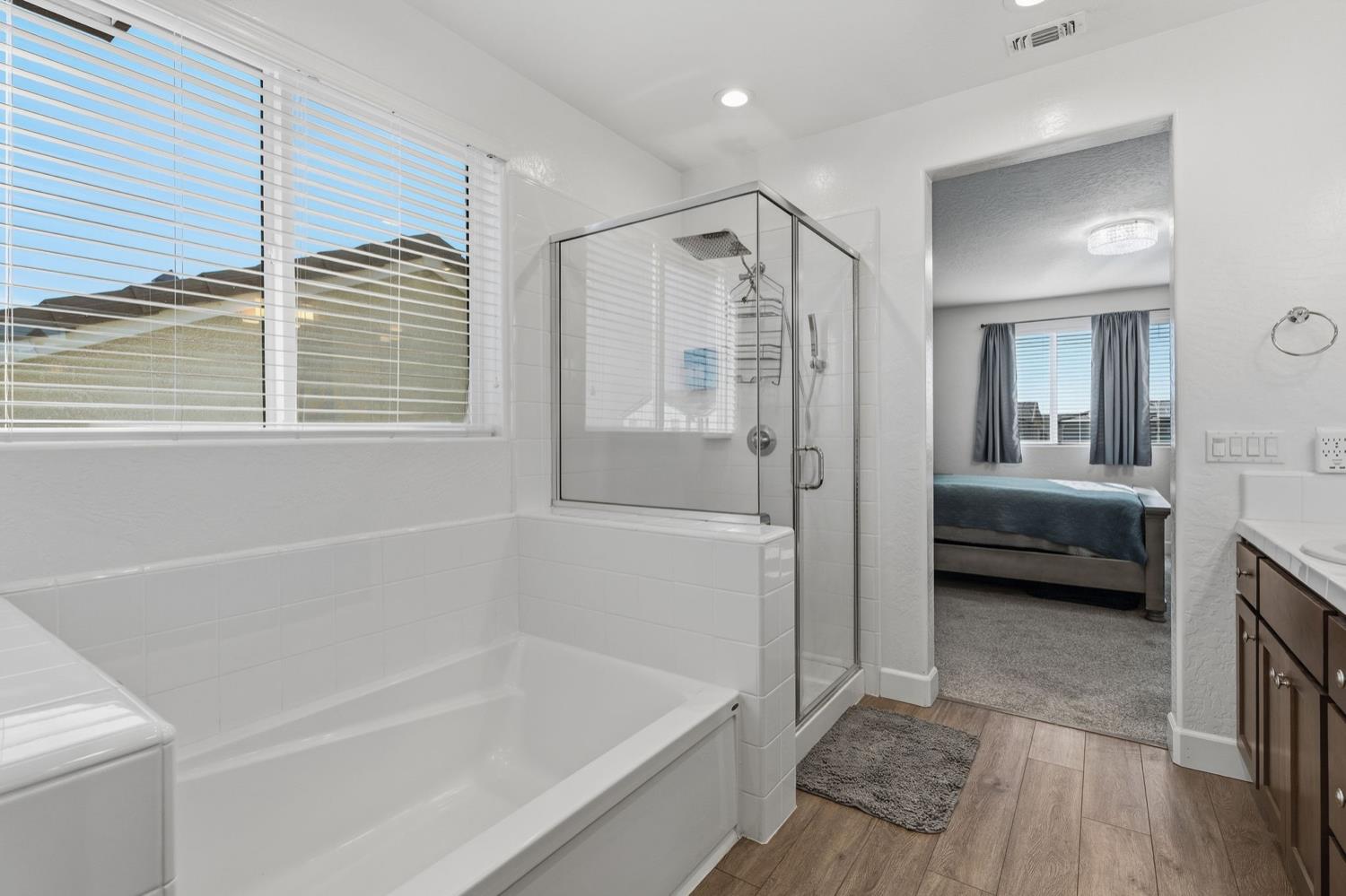 398 Atlantica Drive S, Madera, CA, 93636