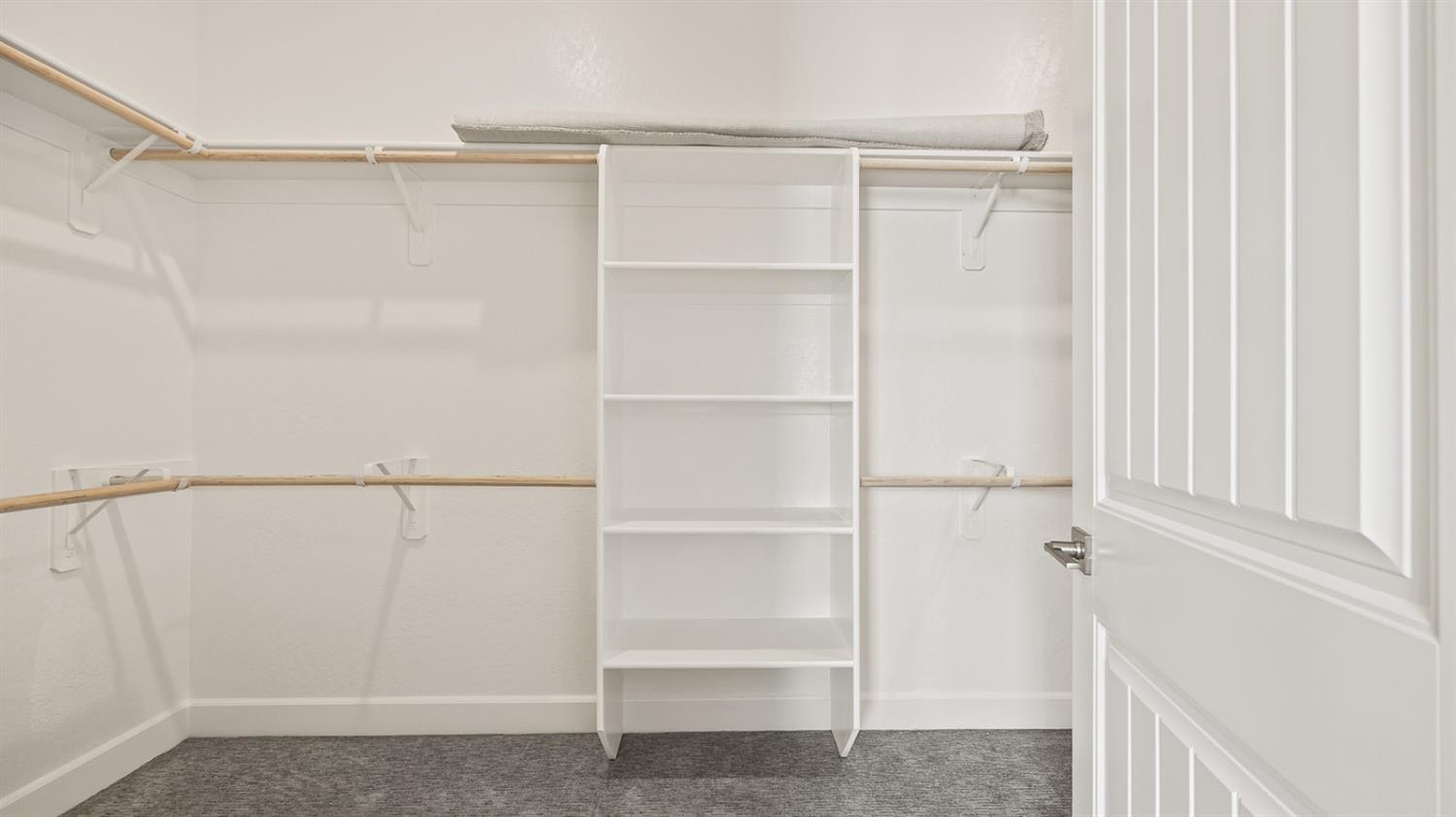 2573 N Black Oak Drive, Fresno, CA, 93727