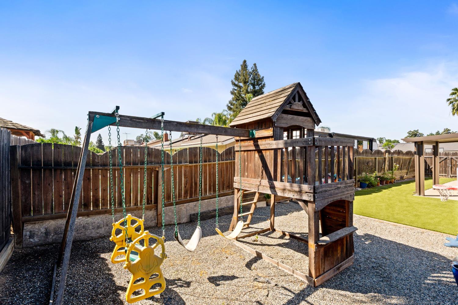 465 Bliss Avenue, Clovis, CA, 93611
