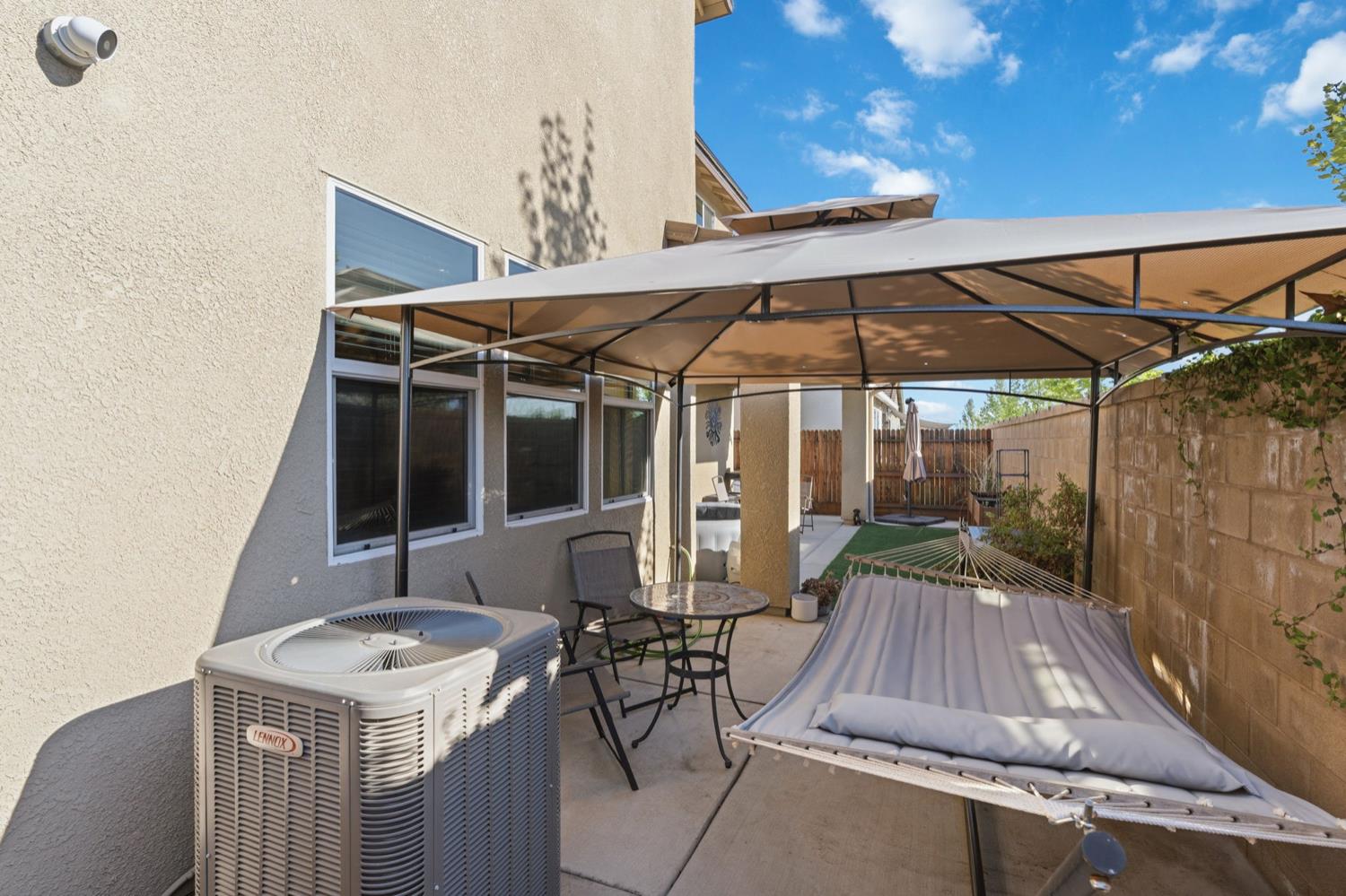 398 Atlantica Drive S, Madera, CA, 93636