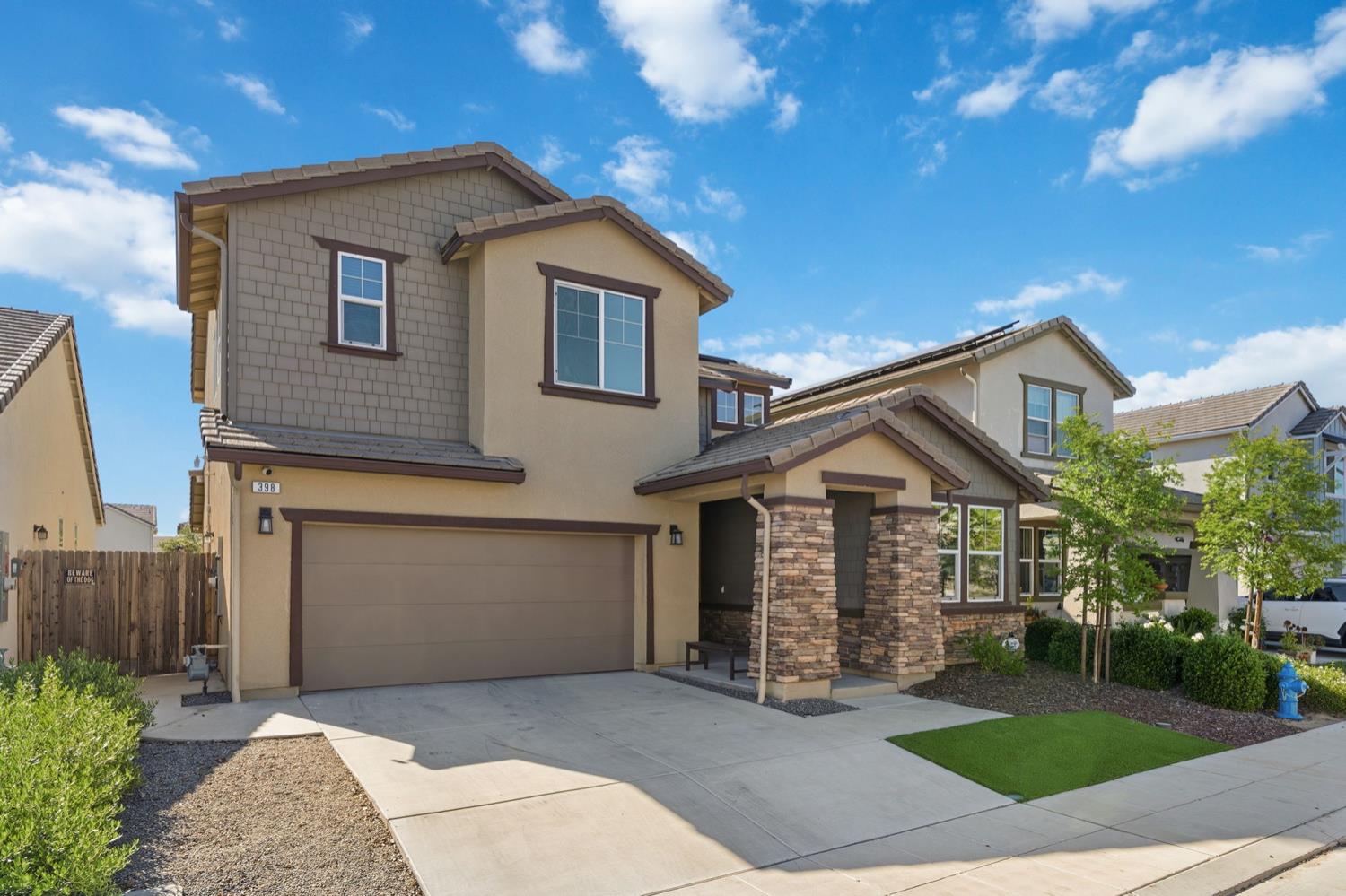 398 Atlantica Drive S, Madera, CA, 93636