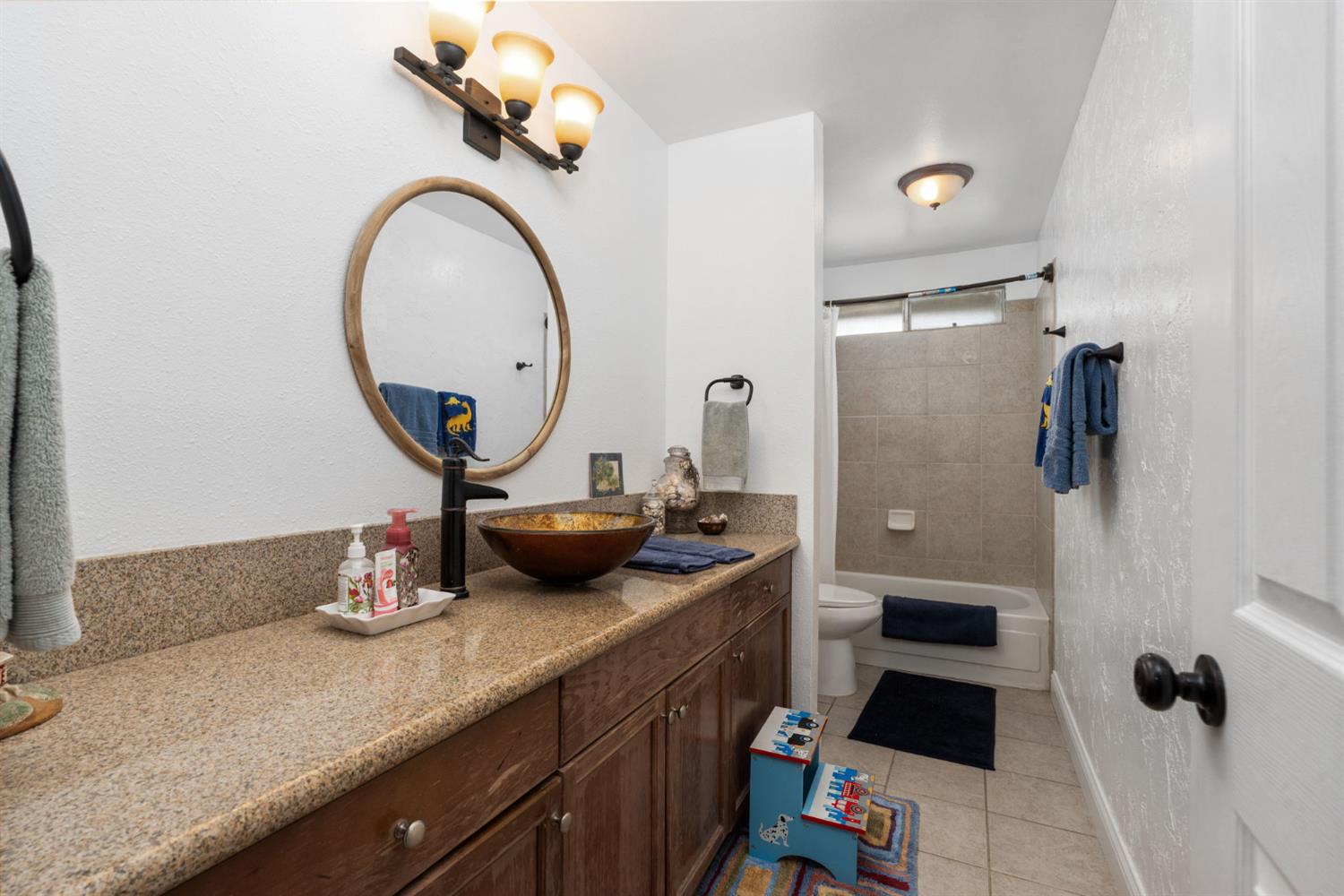465 Bliss Avenue, Clovis, CA, 93611