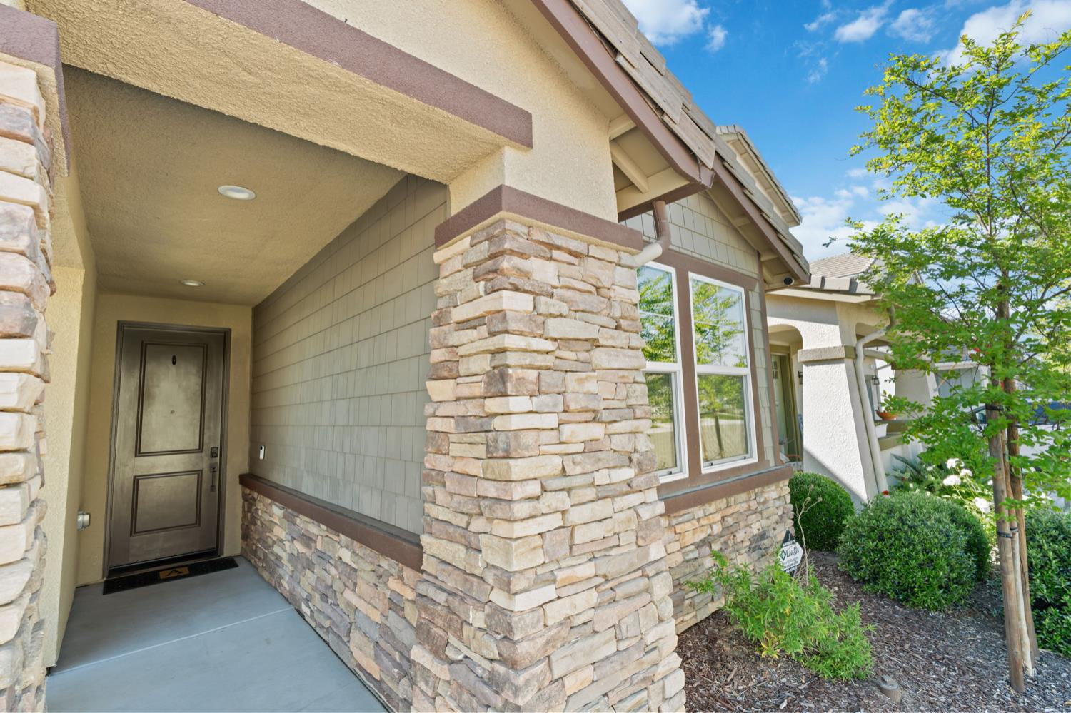 398 Atlantica Drive S, Madera, CA, 93636