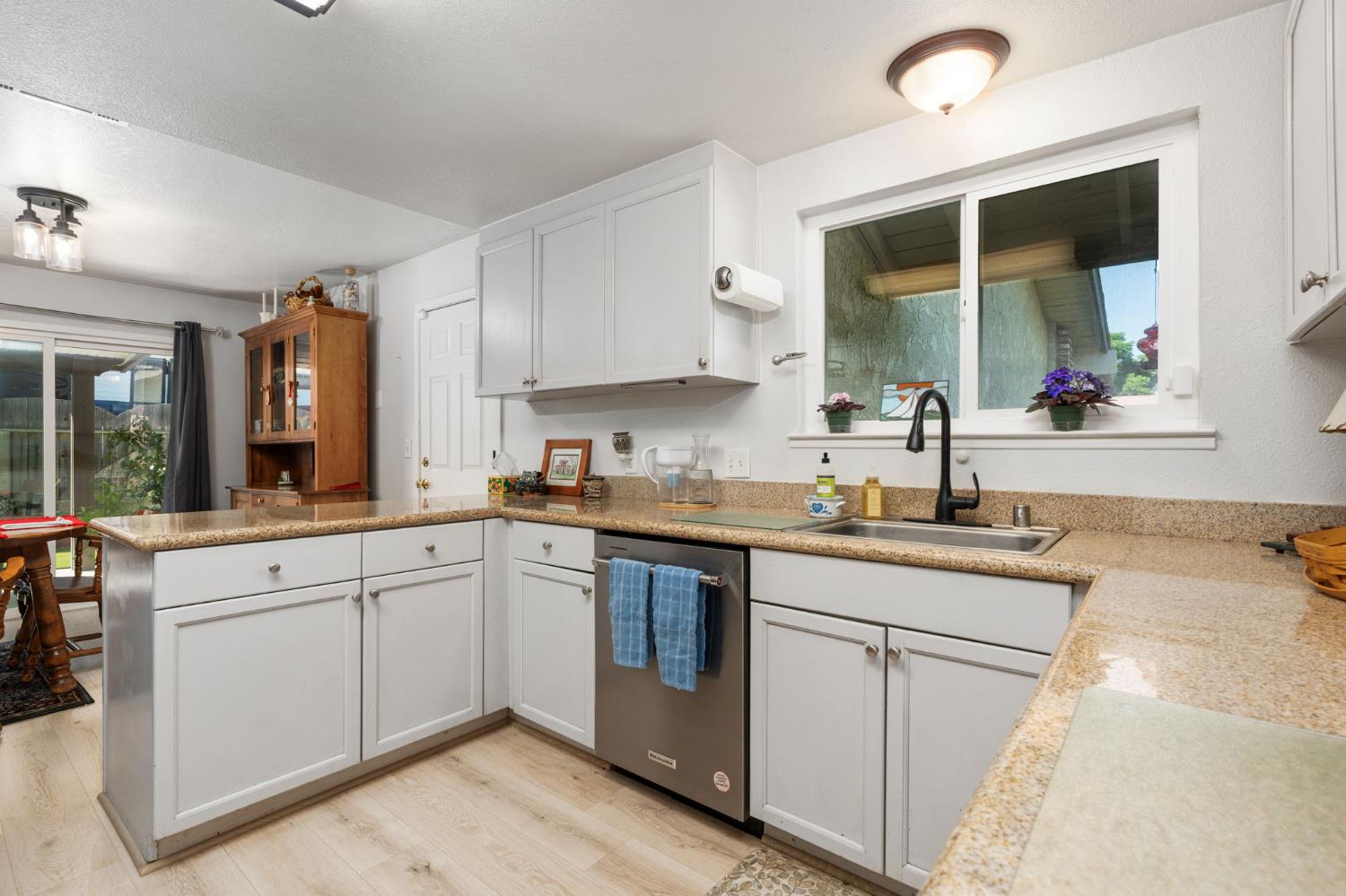 465 Bliss Avenue, Clovis, CA, 93611