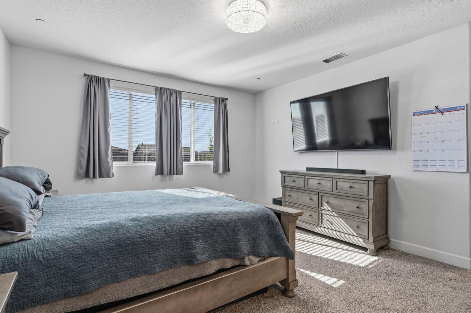 398 Atlantica Drive S, Madera, CA, 93636