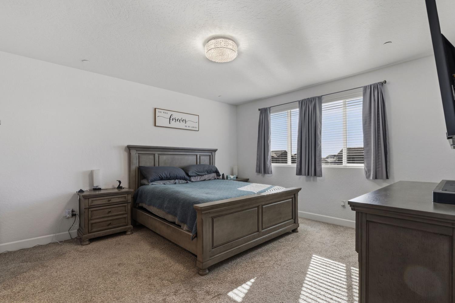 398 Atlantica Drive S, Madera, CA, 93636