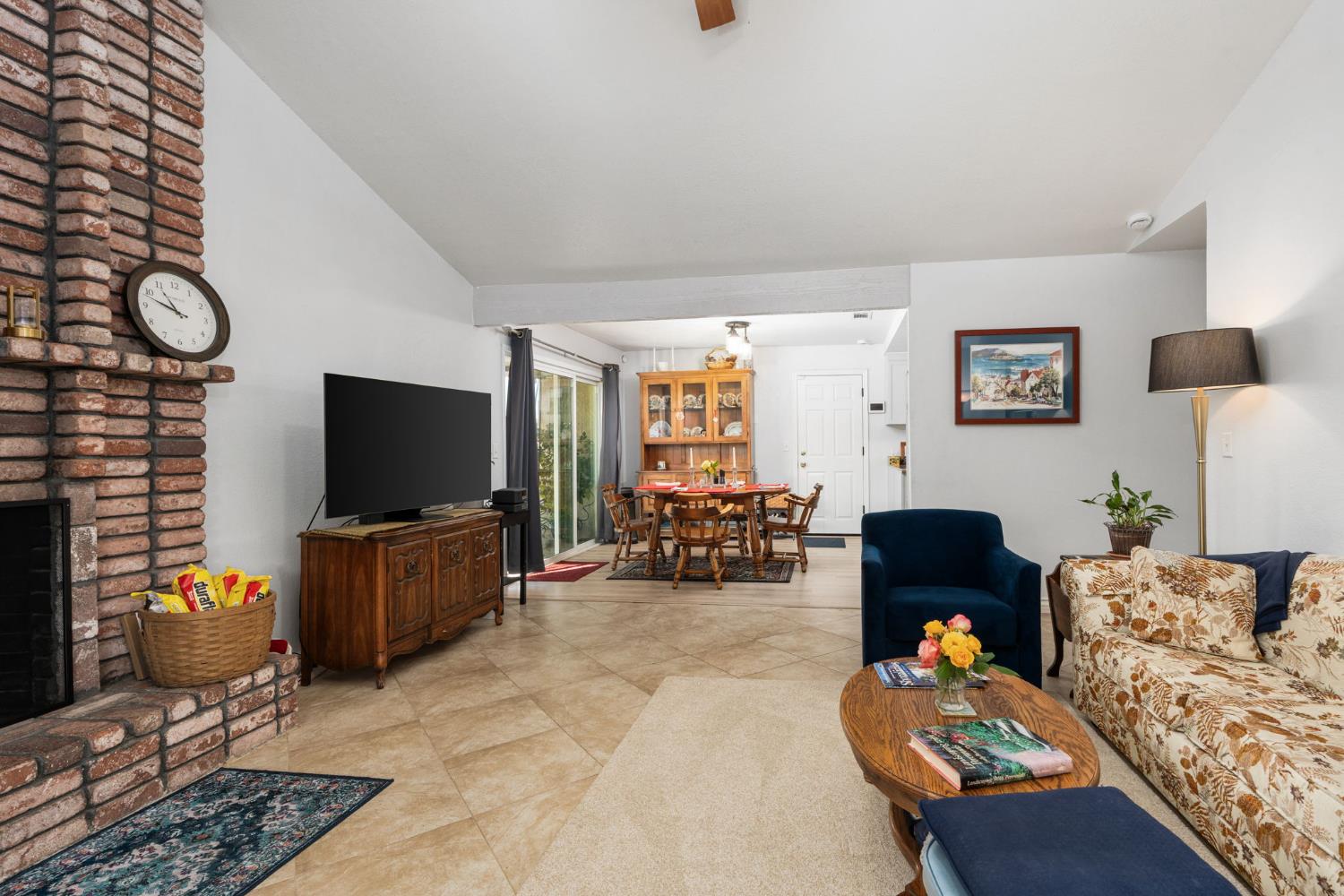465 Bliss Avenue, Clovis, CA, 93611
