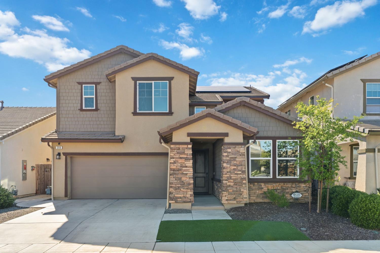 398 Atlantica Drive S, Madera, CA, 93636