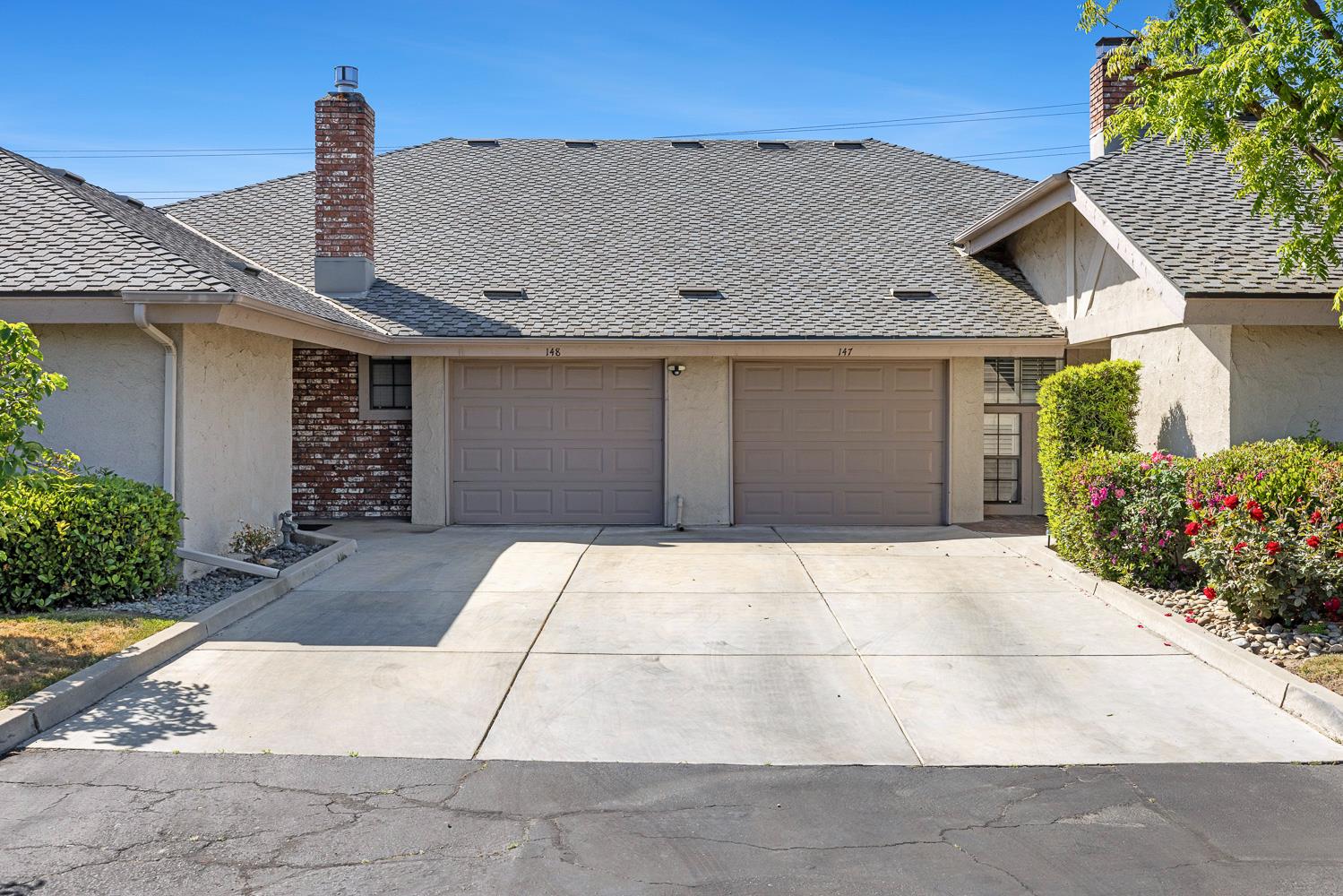 Single Family in Fresno - photo 2
