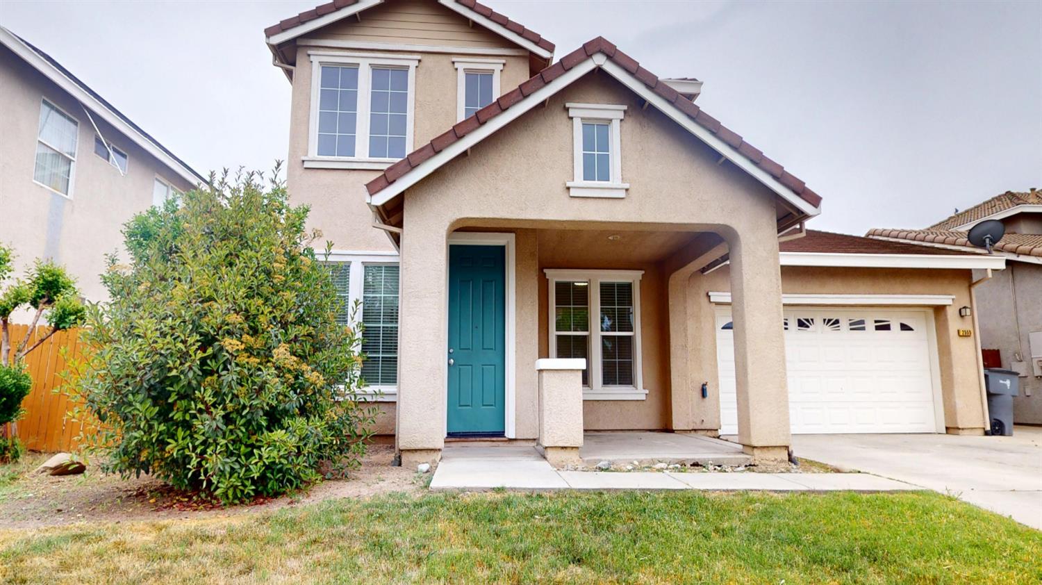 Single Family in Fresno - photo 2