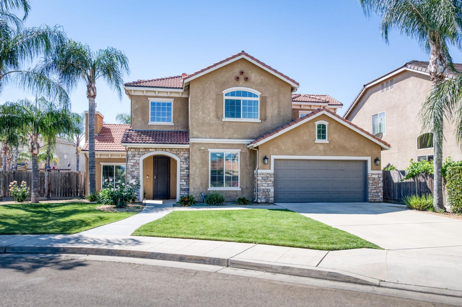 Single Family in Fresno - main photo