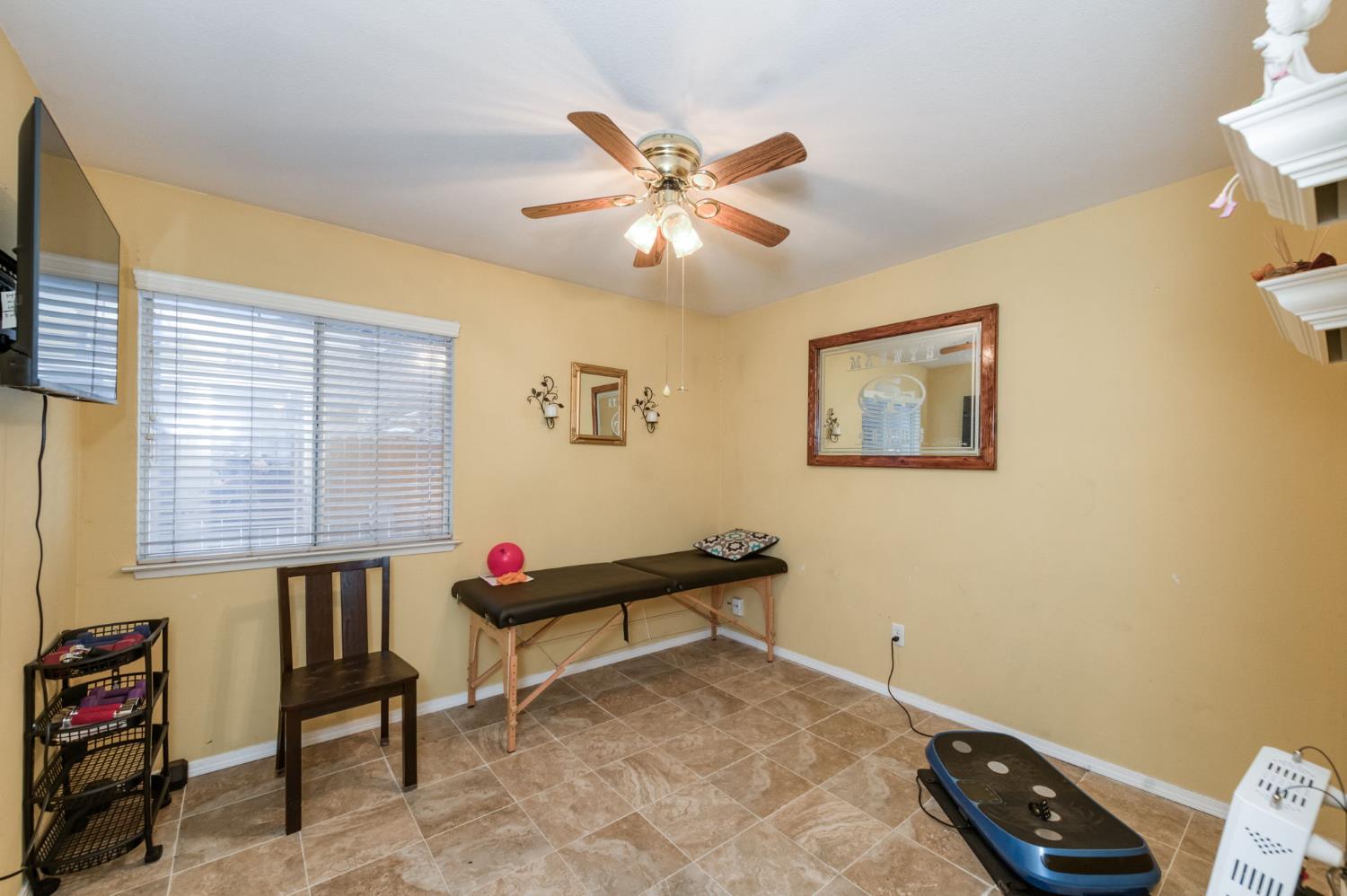 4681 W Sierra Avenue, Fresno, CA, 93722