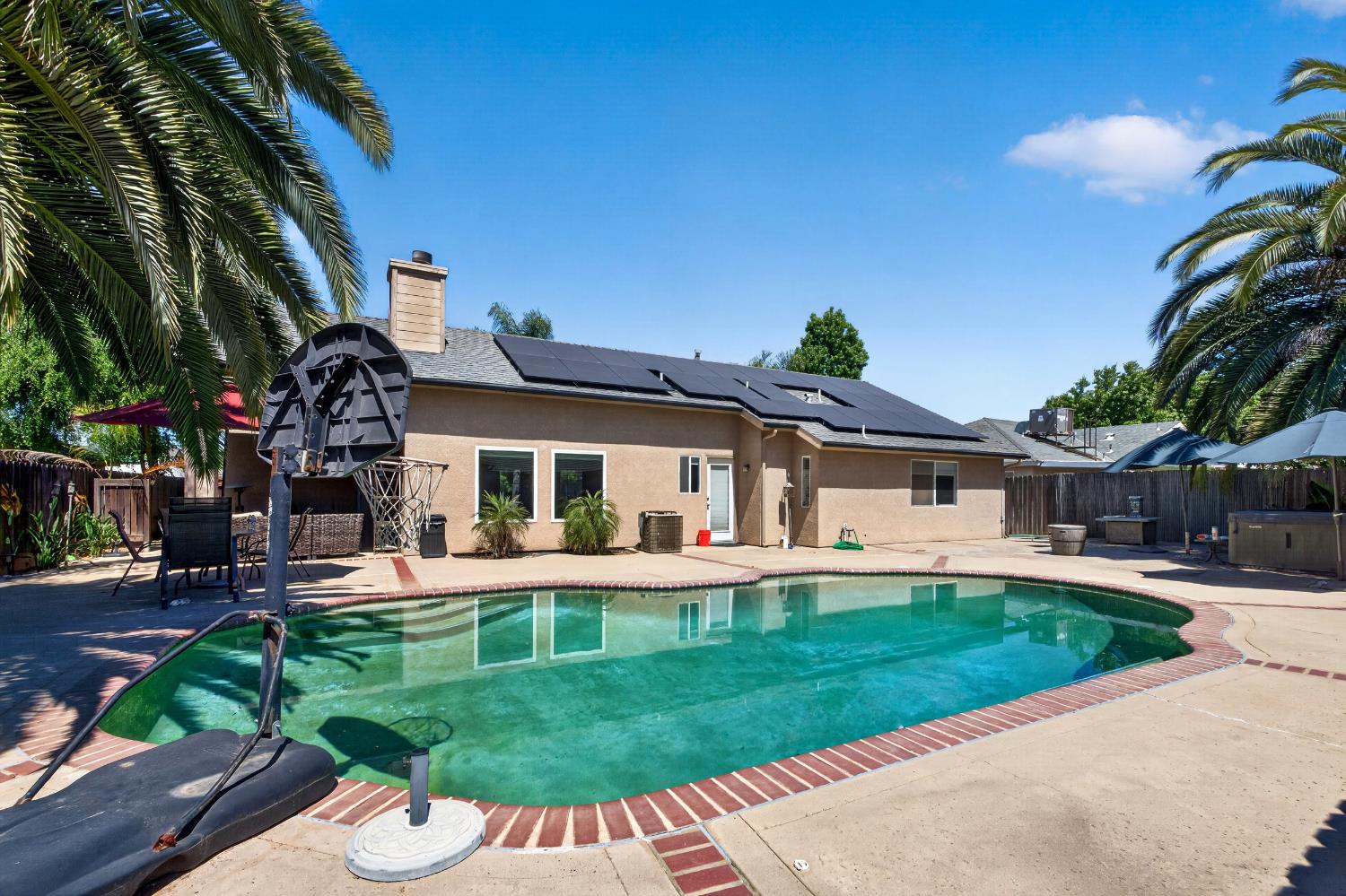 1668 Bedford Avenue, Clovis, CA, 93611
