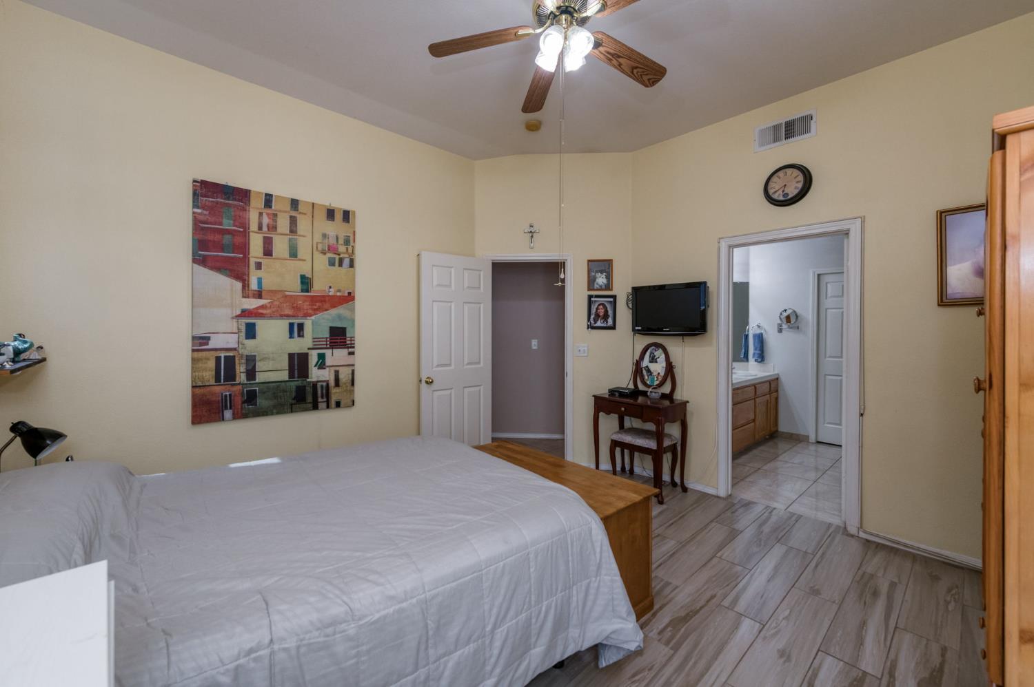 4681 W Sierra Avenue, Fresno, CA, 93722