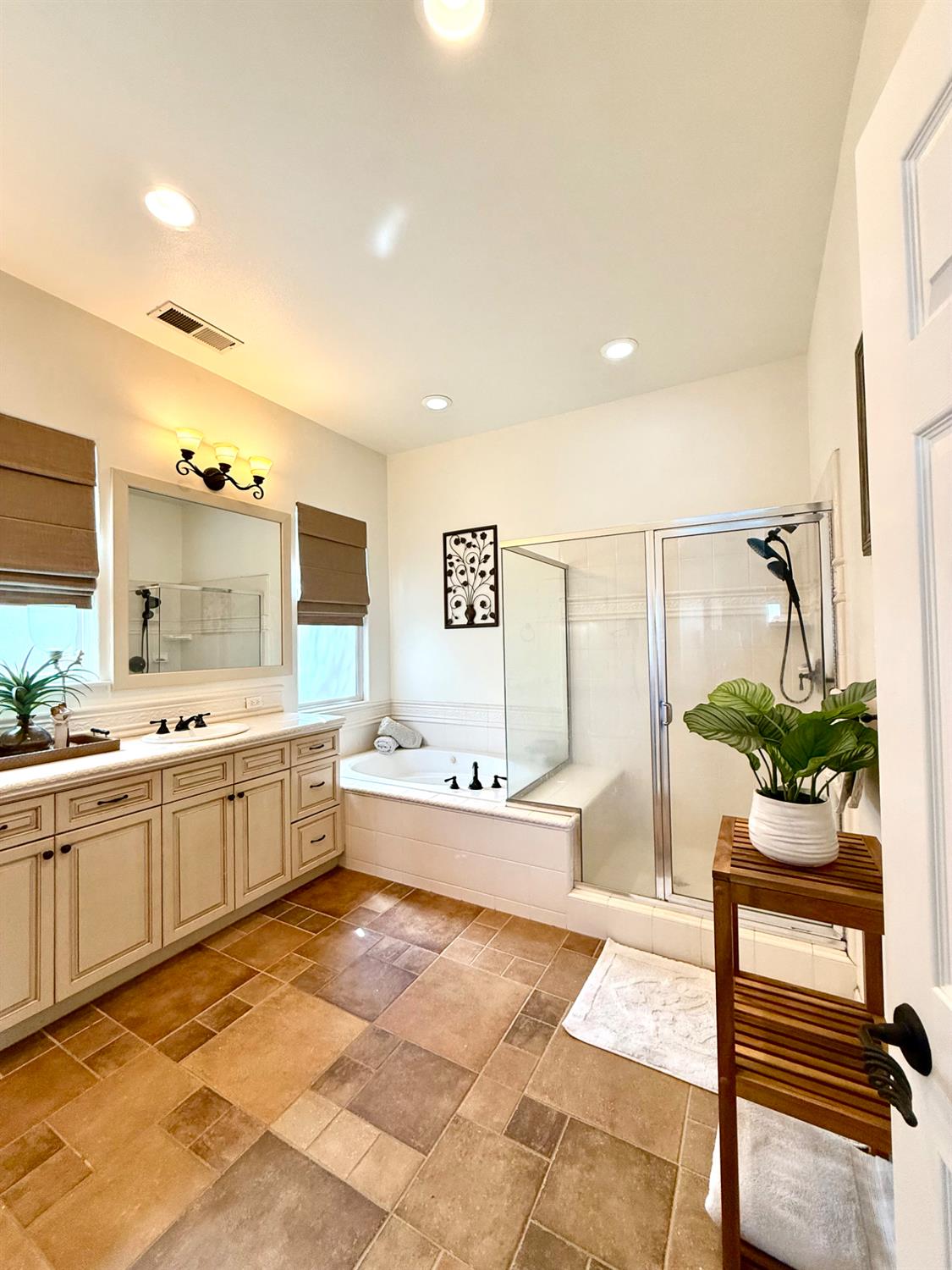 8730 Laguna Street, Chowchilla, CA, 93610