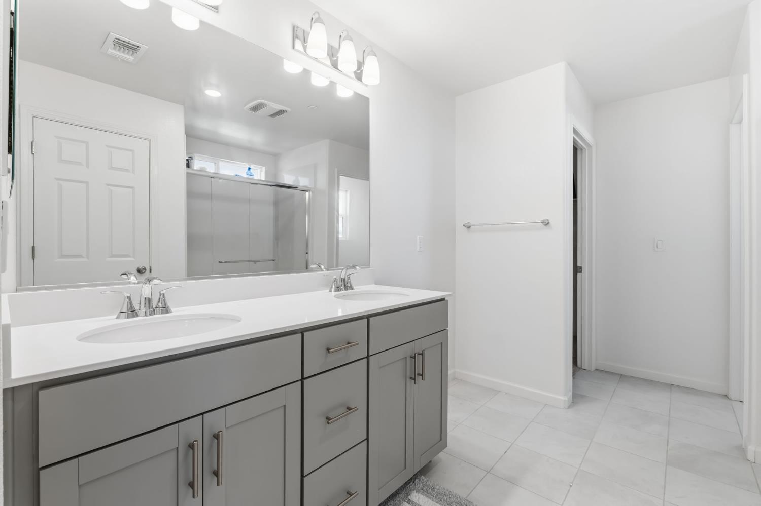 3562 E San Marino Avenue, Clovis, CA, 93619