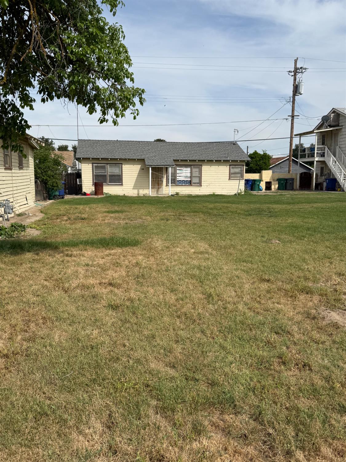 Fourplex in Selma - photo 2