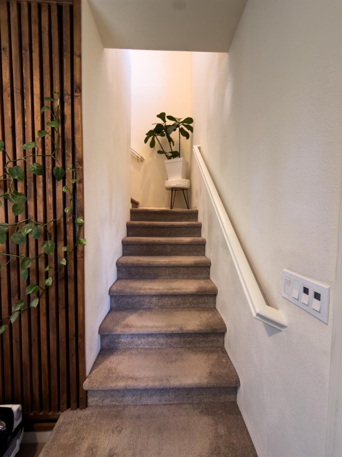 1157 S Dee Ann Avenue, Fresno, CA, 93727